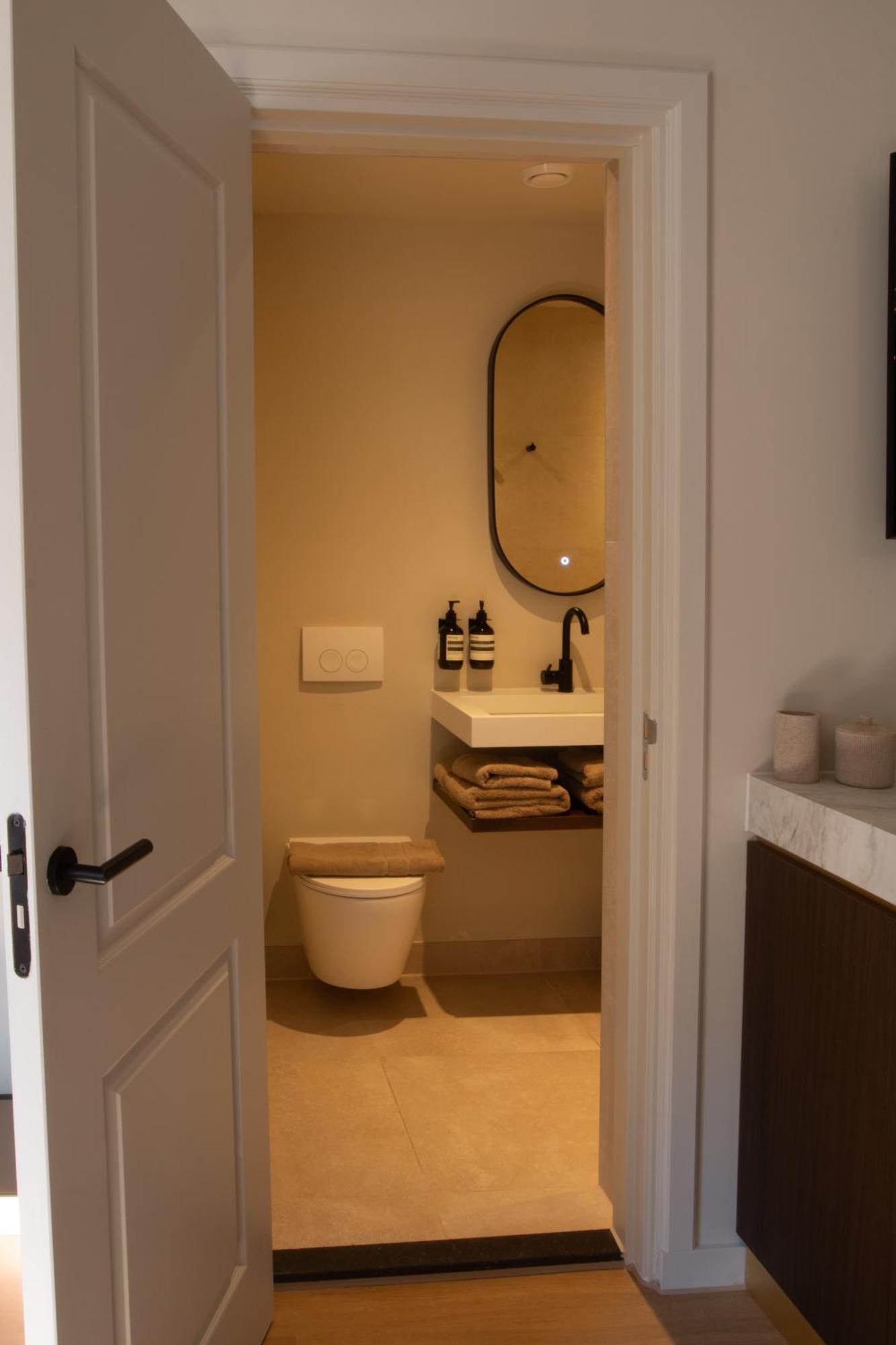 B&B Midtown Amsterdam Suites Exteriör bild